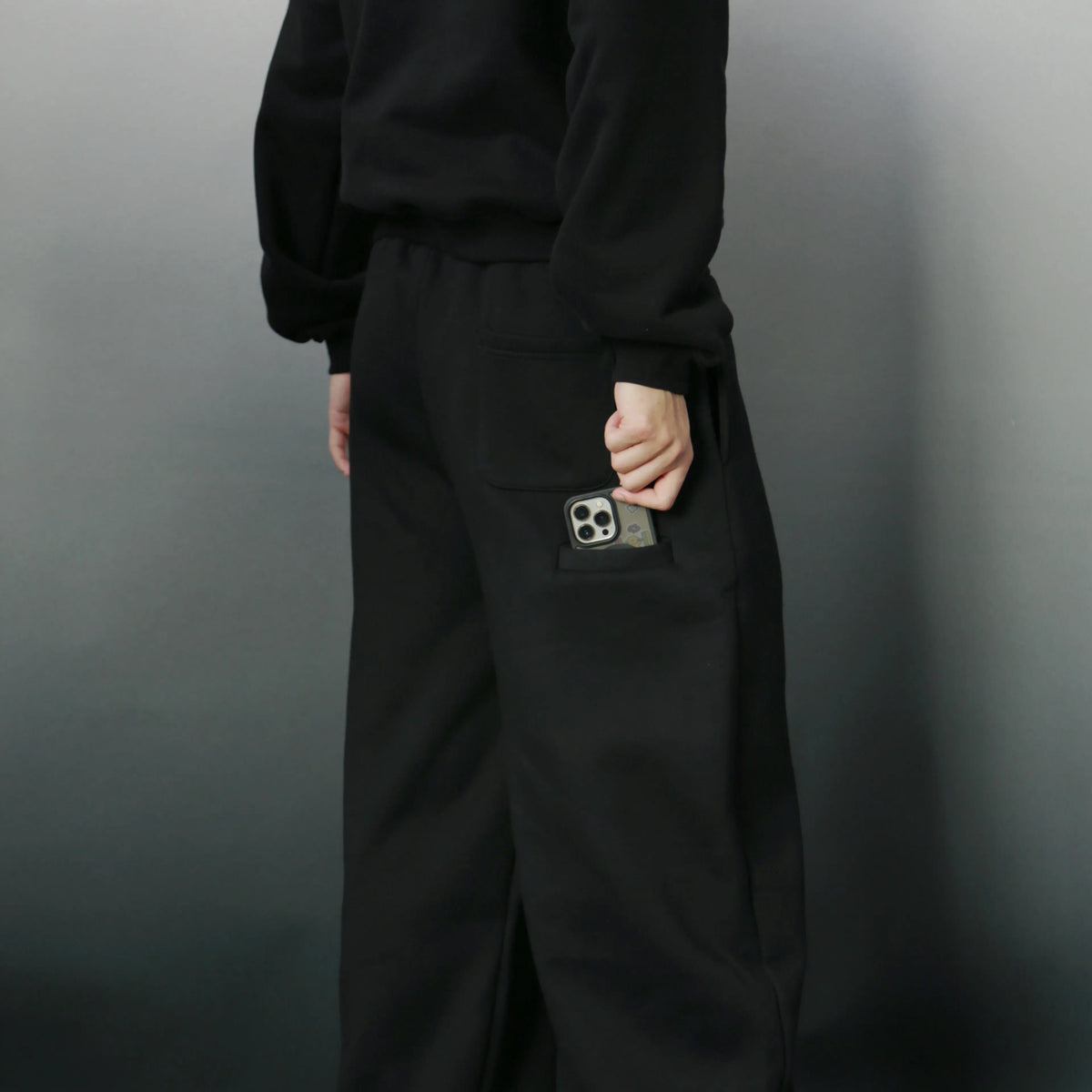 Mobius Baggy Sweatpants