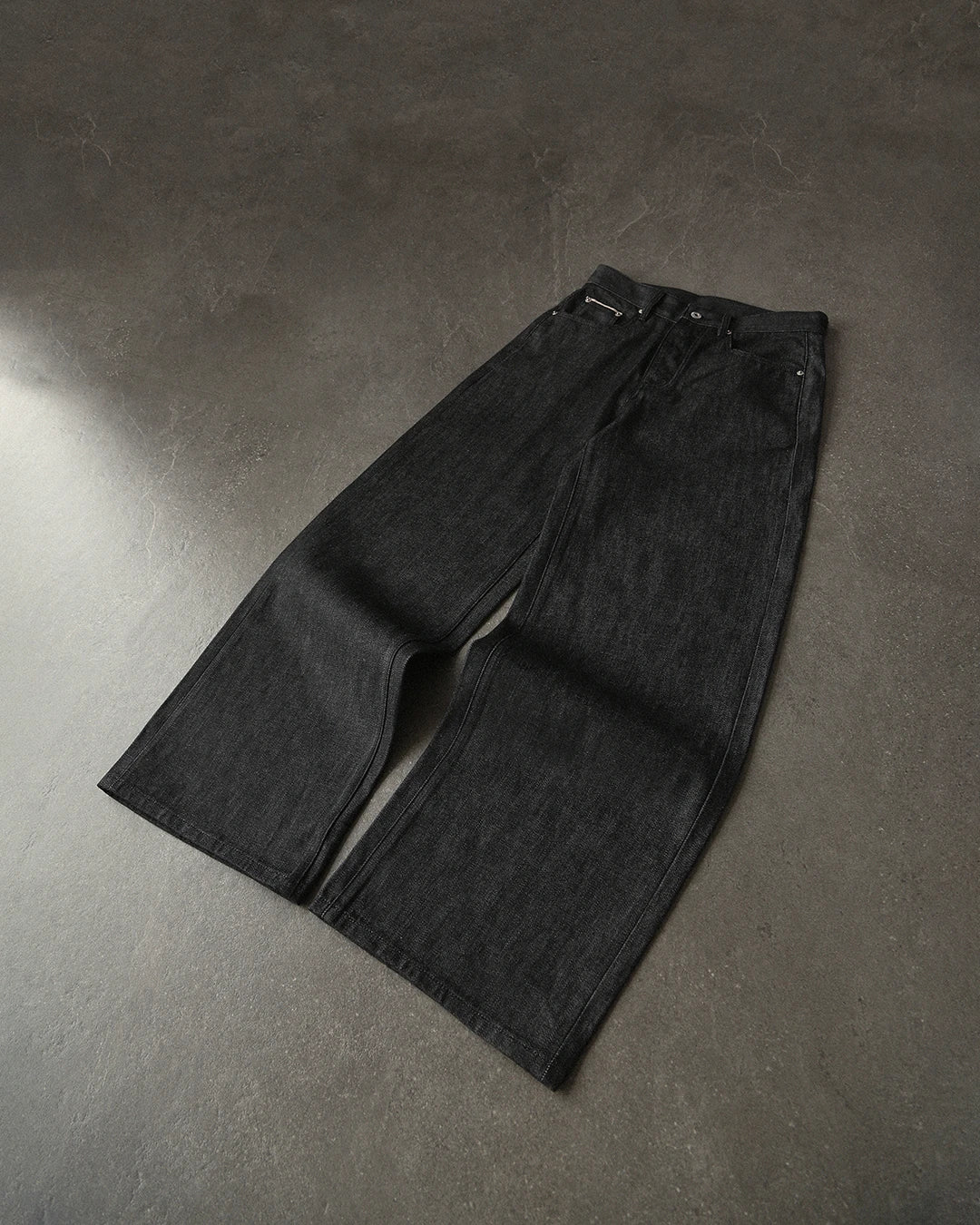 Mobius  Black Selvedge Denim