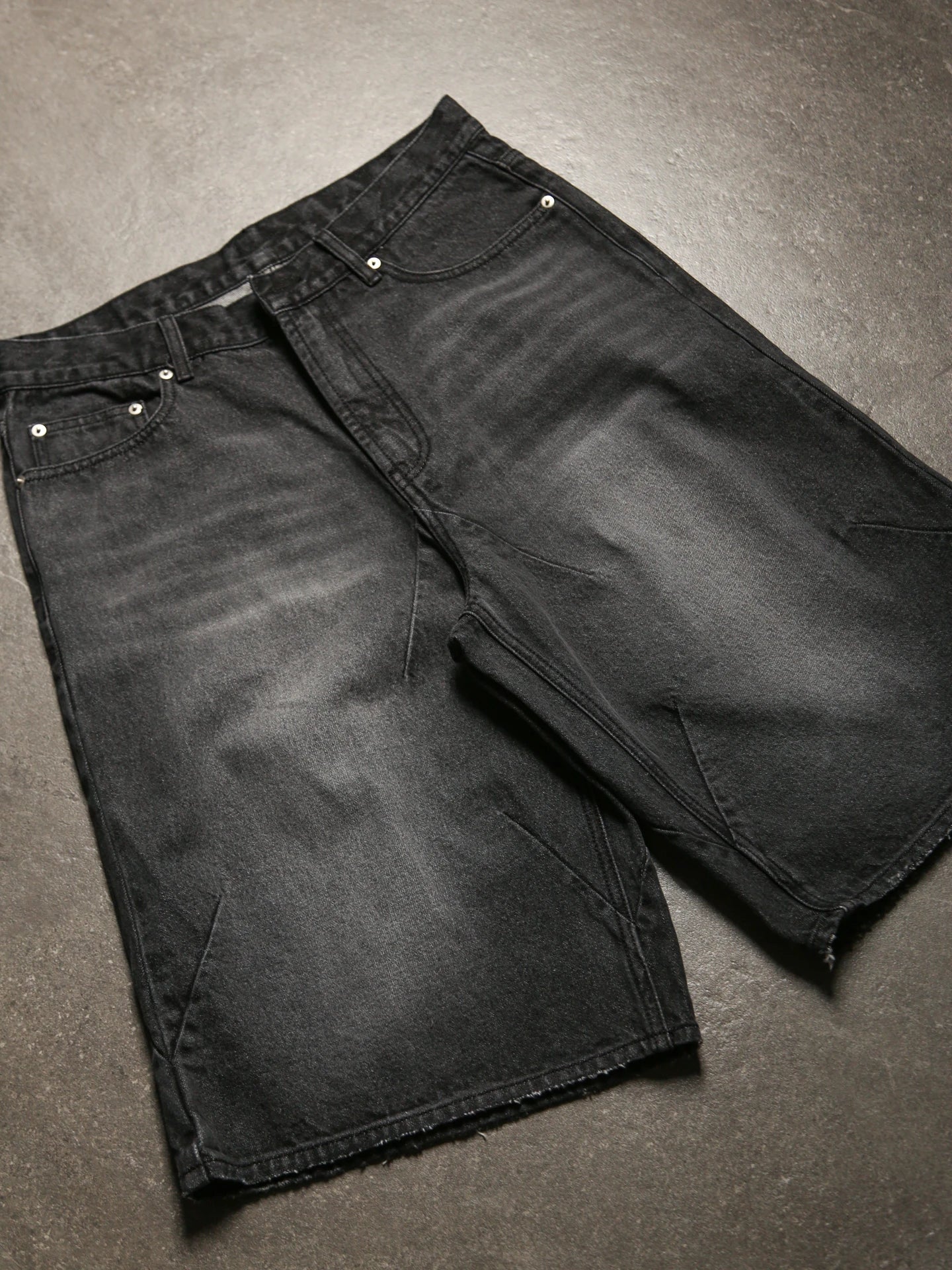 Mobius Obsidian Baggy Jorts