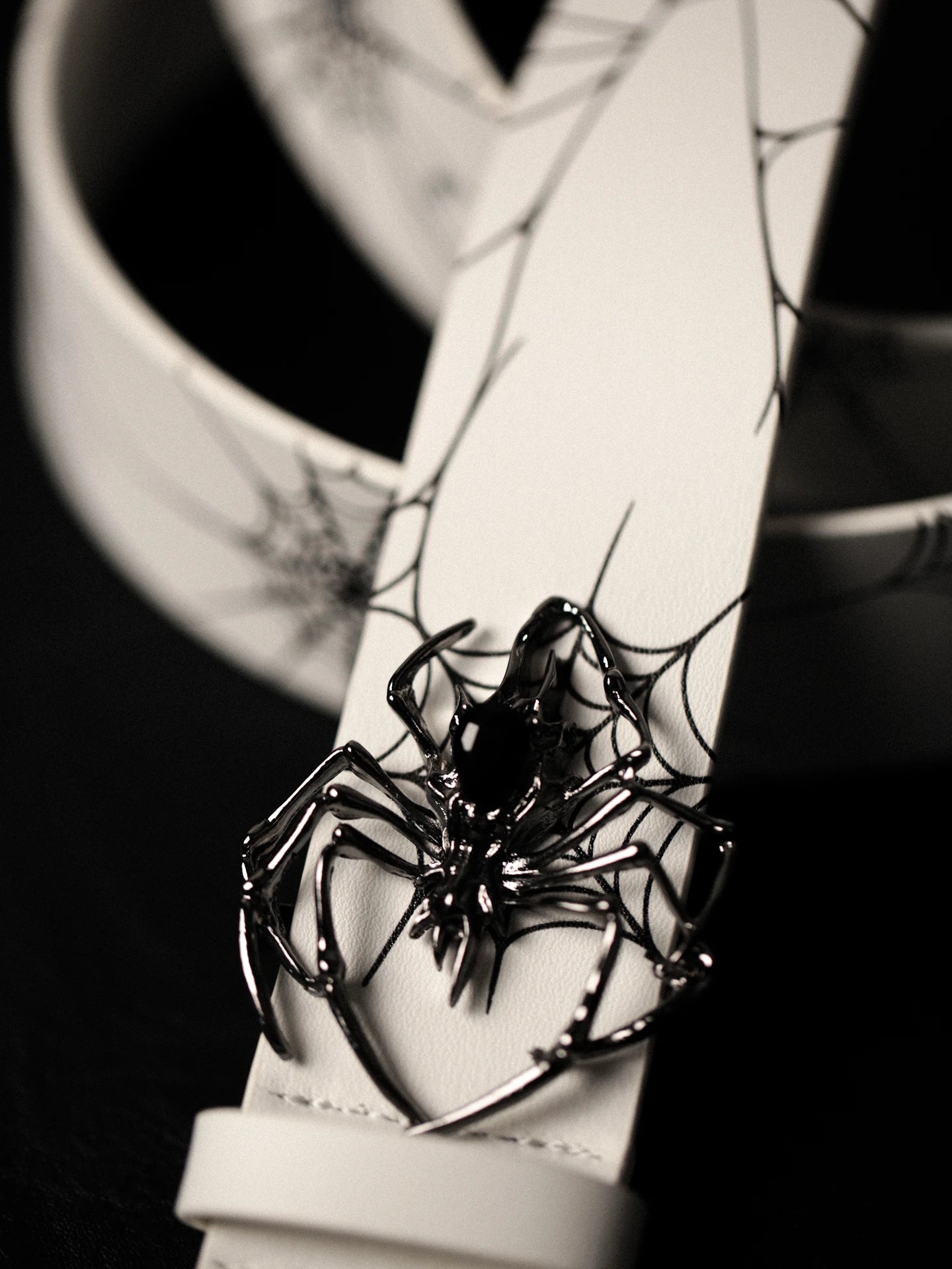 Mobius Spider  Belt - White (Free Spider Pin During Pre-Order)