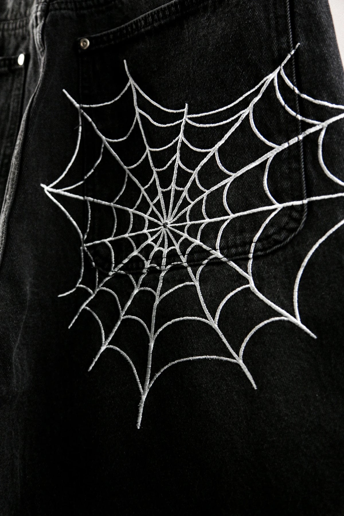 Mobius Spider Jorts