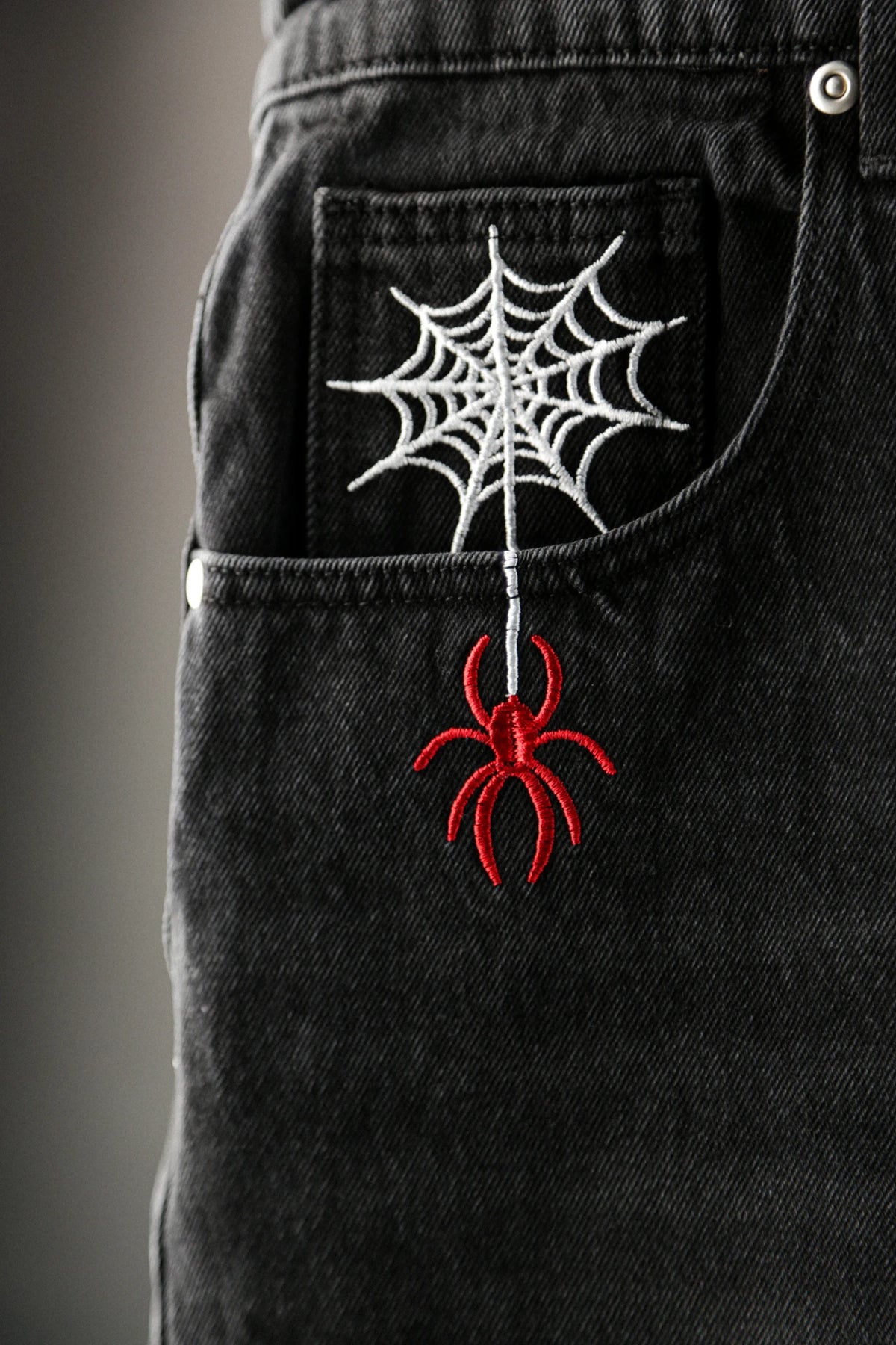 Mobius Spider Jorts