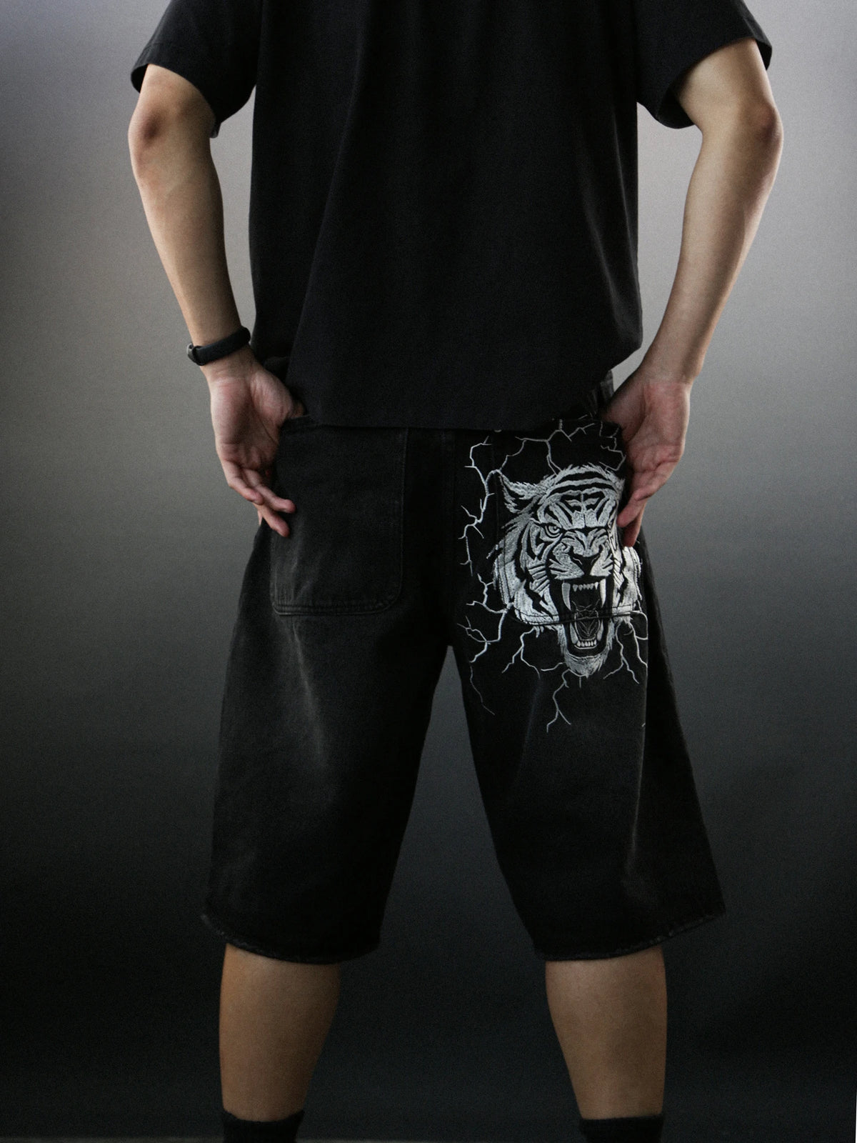 Mobius Tiger Jorts