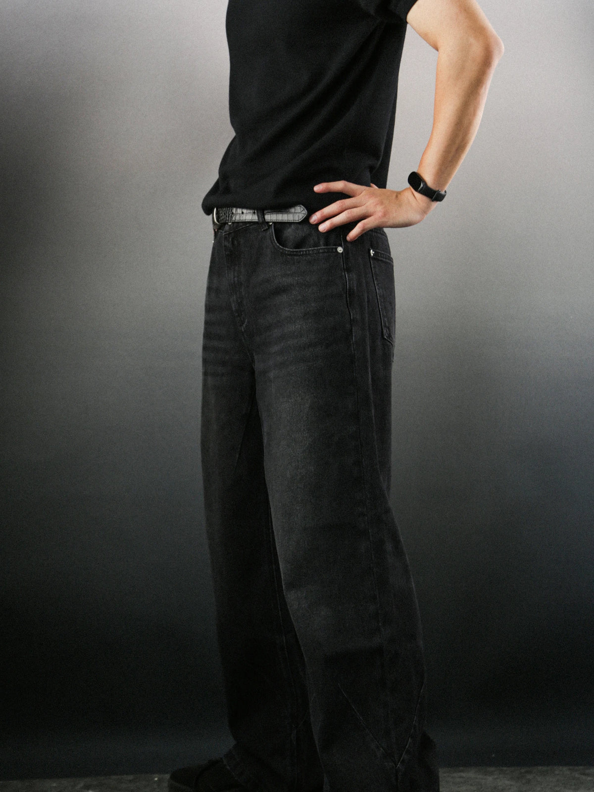 Mobius Obsidian Baggy Jeans