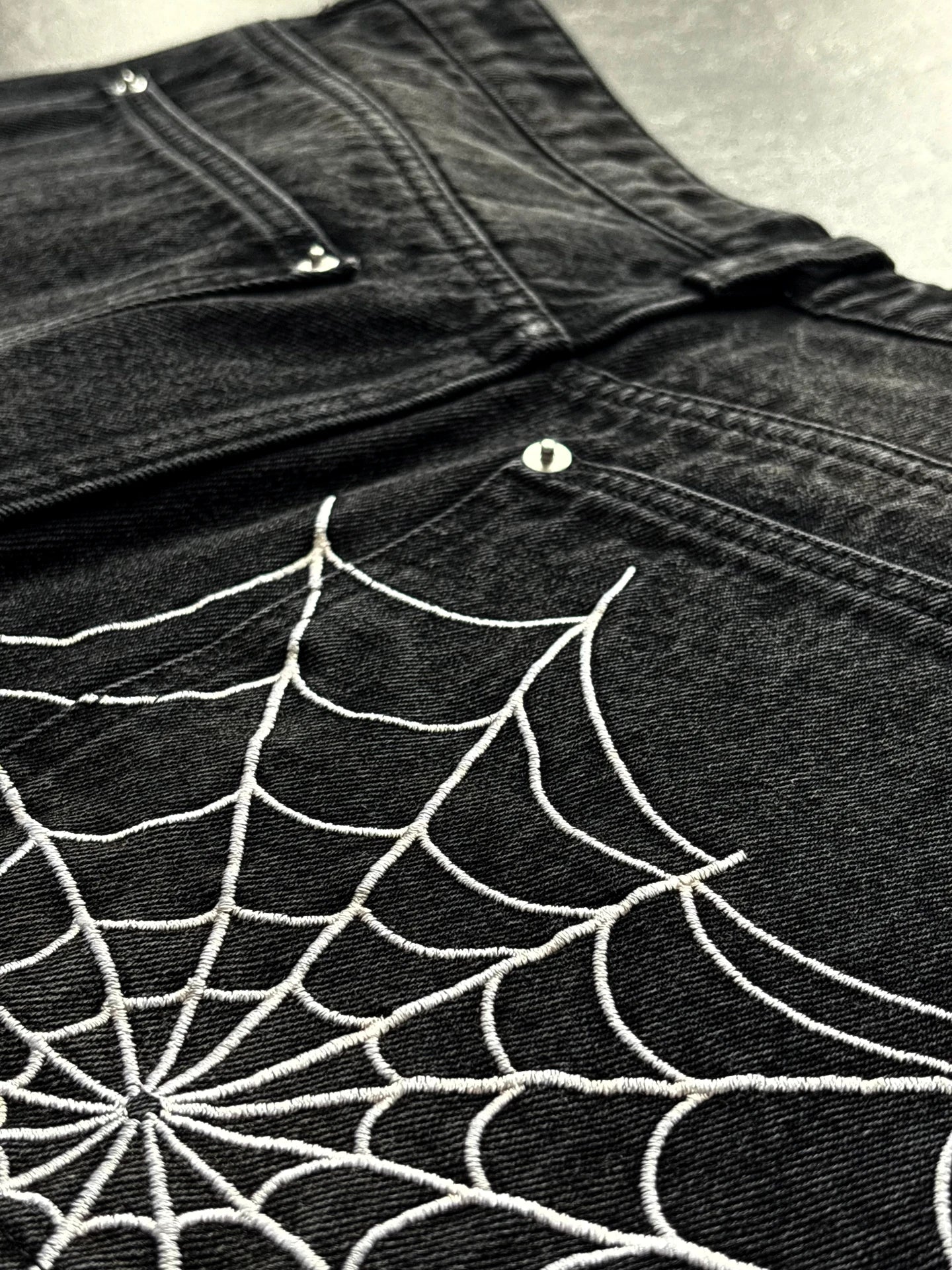 Mobius Obsidian Web Jorts