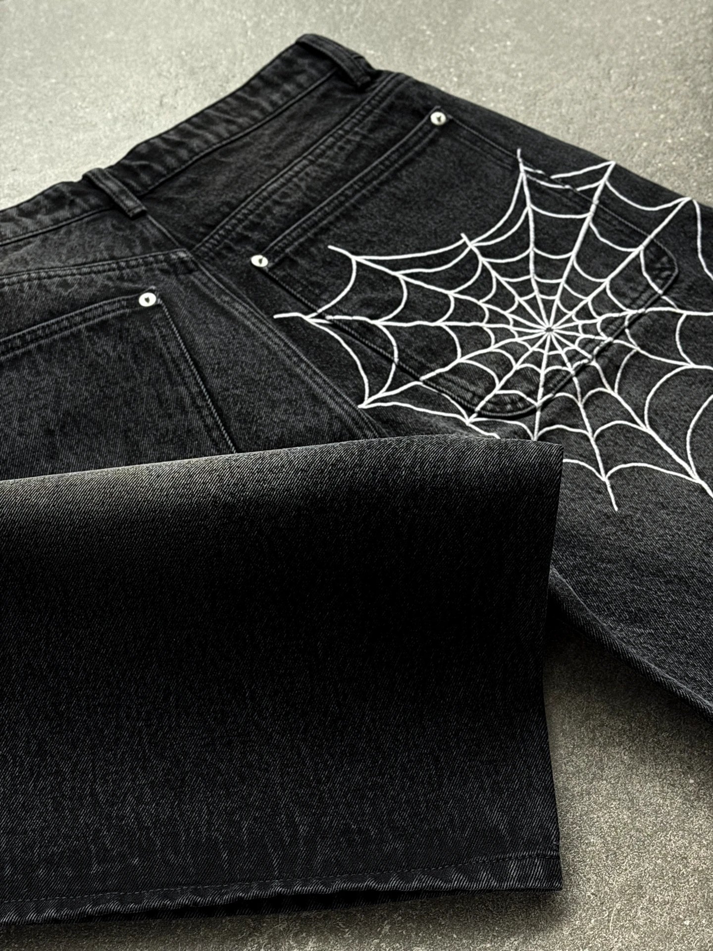 Mobius Obsidian Web Jorts