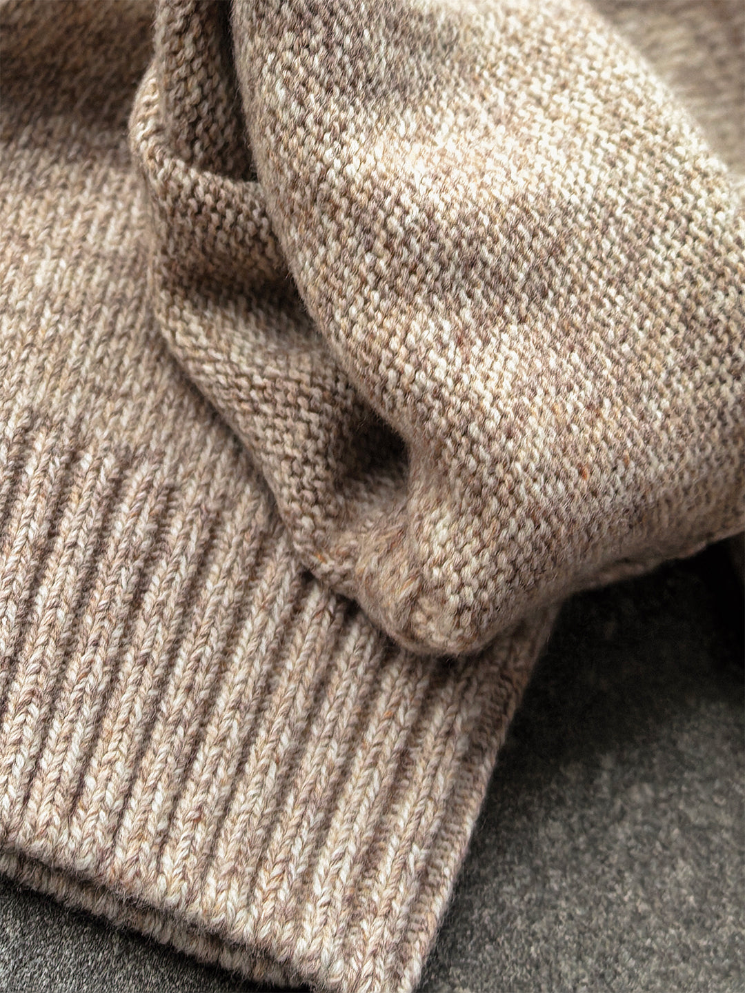 Mobius Wool Knit