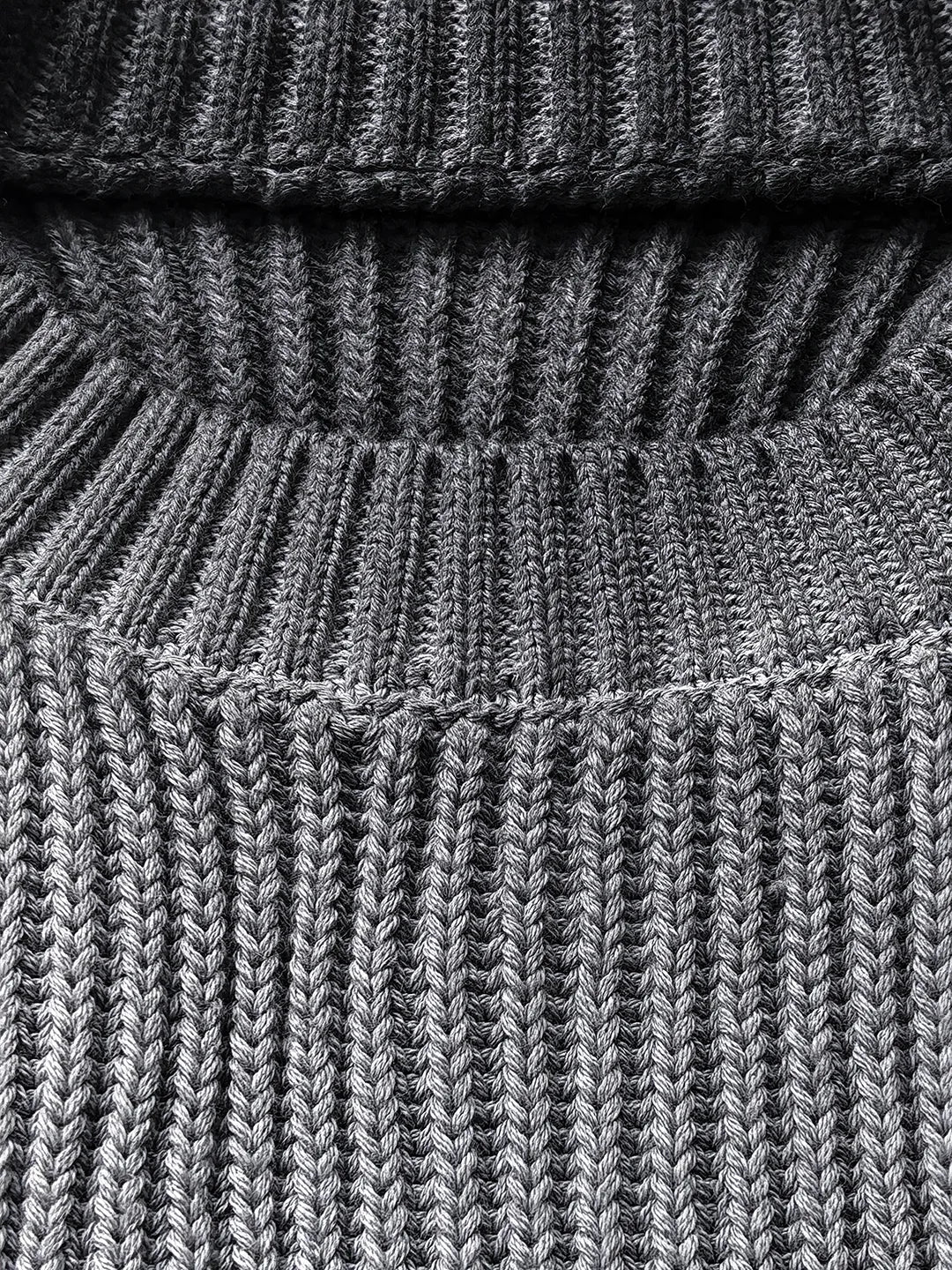 Mobius Liquid Silver Knit